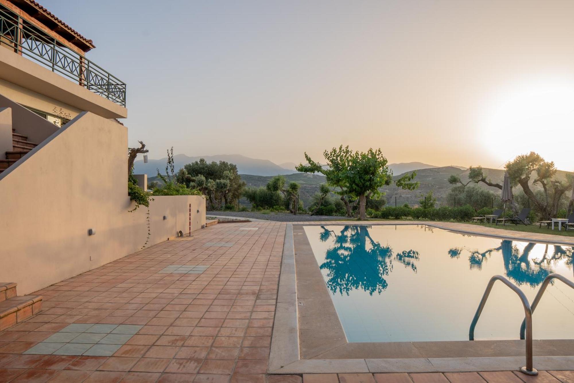 Olive Grove Maisonettes And Apts Apartment *